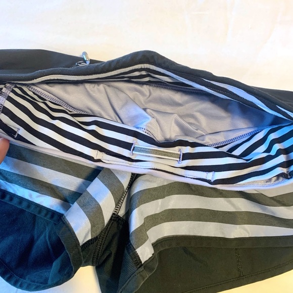 Lululemon Speed Shorts 2.5” Stripe Lavender - Picture 4 of 9